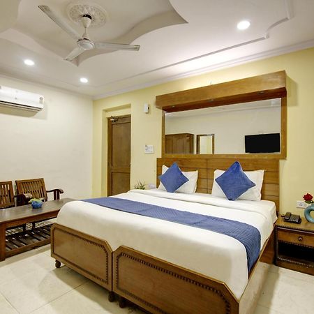 Hotel The Eden Park โนอิดา ภายนอก รูปภาพ
