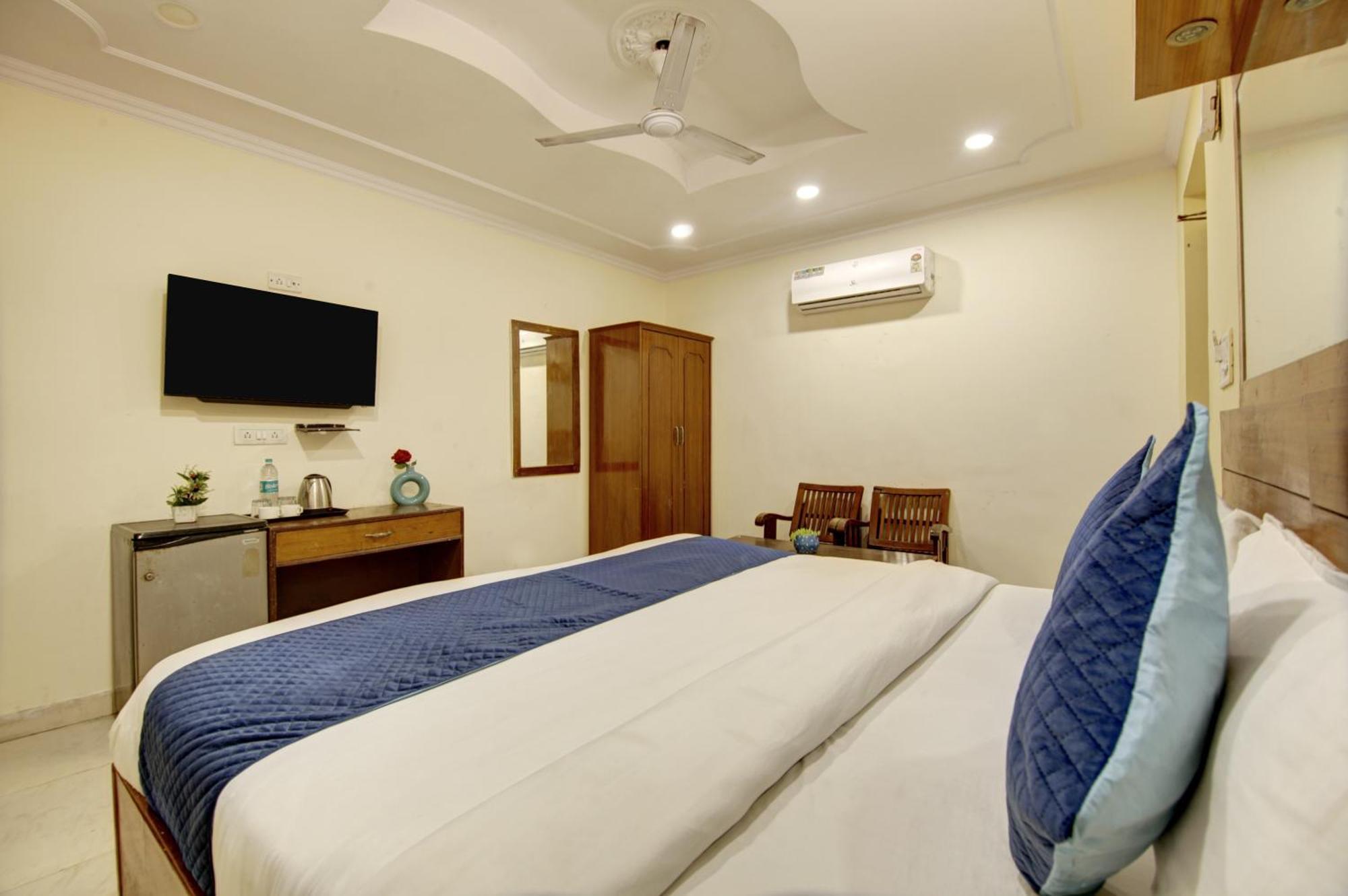 Hotel The Eden Park โนอิดา ภายนอก รูปภาพ